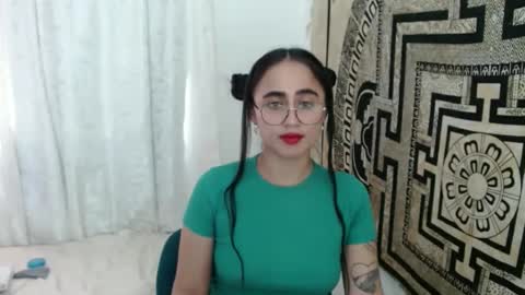 N I N A online show from 11, 3, 2025