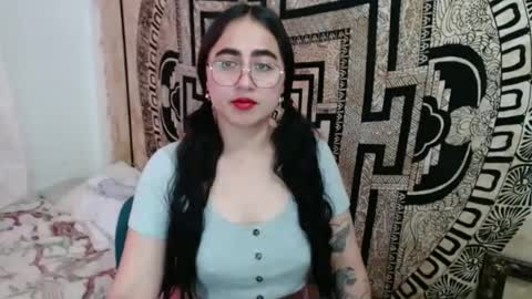 N I N A online show from 8, 9, 2025