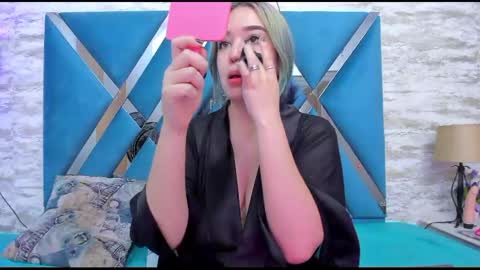 Nina Medux online show from 9, 3, 2025