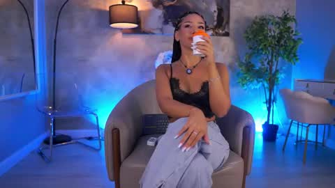 Snapshot of ninasolenne chatting on 1, 6, 2026 Ninna online show from 1, 6, 2026