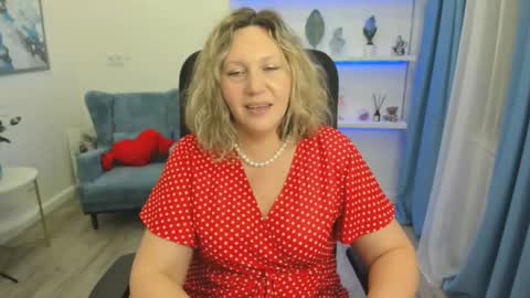 ninastarle online show from 30, 4, 2026