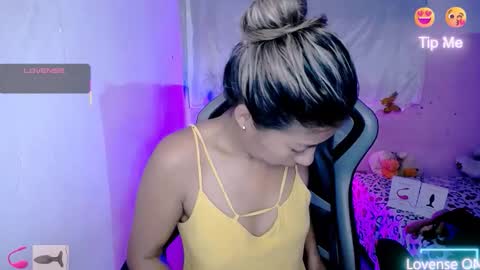 Snapshot of ninatinydoll1 chatting on 6, 10, 2025 ninatinydoll1 online show from 6, 10, 2025