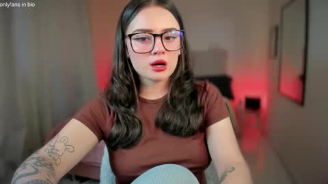 ninavolkov online show from 6, 2, 2025