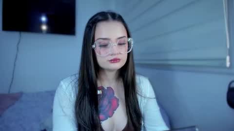 Snapshot of ninavolkov chatting on 30, 6, 2026 ninavolkov online show from 30, 6, 2026