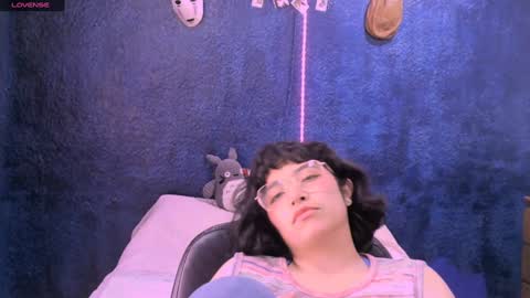 Snapshot of ninayellow chatting on 22, 1, 2025 Nina online show from 22, 1, 2025