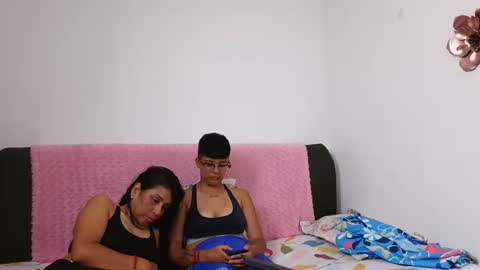 nini_smith online show from 8, 5, 2026