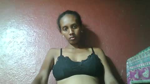 ninie246746 online show from 19, 1, 2025