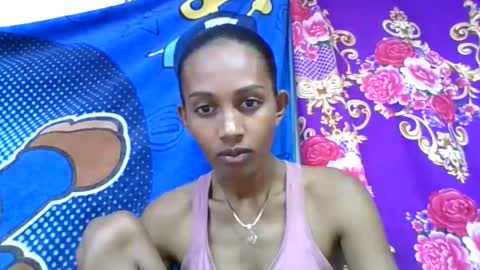 ninie246746 online show from 12, 5, 2026