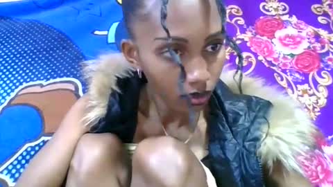 ninie246746 online show from 10, 6, 2026