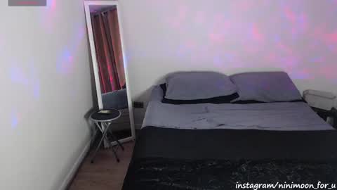 Ninimoon online show from 23, 12, 2024