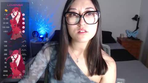 Ninimoon online show from 6, 10, 2025