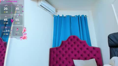 nina dee online show from 3, 11, 2025