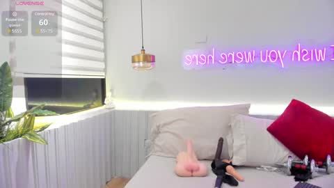 Ninna  online show from 15, 12, 2024