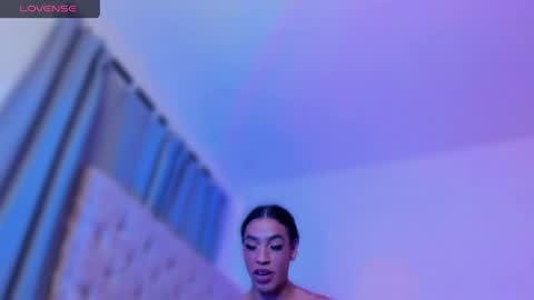 Ninon Beart online show from 15, 5, 2026