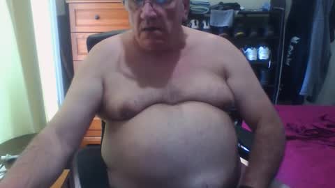 Snapshot of nionios67 chatting on 30, 9, 2025 Dennis online show from 30, 9, 2025