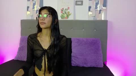 Nira Lux online show from 24, 7, 2026