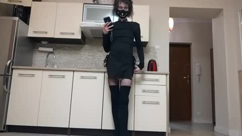 Nisarias online show from 2, 1, 2025