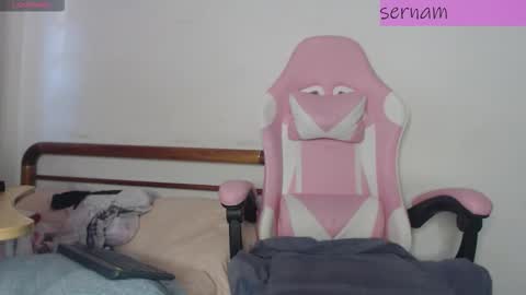 Nicolle  online show from 13, 10, 2025