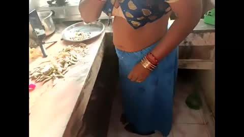 Snapshot of nisha800411 chatting on 5, 3, 2025 Nisha online show from 5, 3, 2025