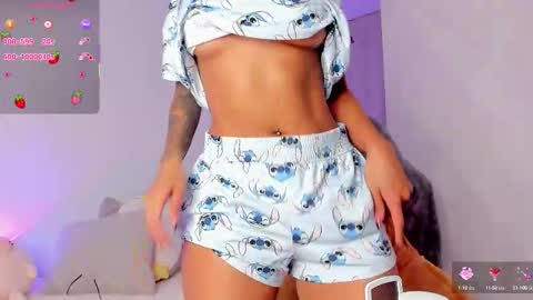 Snapshot of nix_taylor chatting on 7, 10, 2025 Nix  online show from 7, 10, 2025
