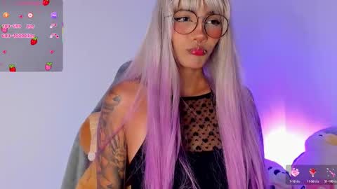 Snapshot of nix_taylor chatting on 22, 10, 2025 Nix  online show from 22, 10, 2025