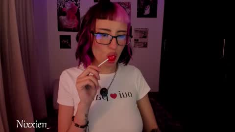 Nixxie  online show from 26, 3, 2026