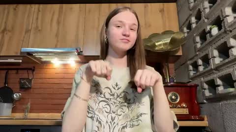 Snapshot of nloraaa chatting on 10, 4, 2026 Tears Lora online show from 10, 4, 2026