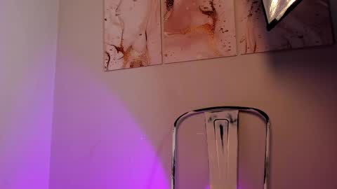 Snapshot of noa_butterfly chatting on 15, 9, 2025   ambarsulliva  online show from 15, 9, 2025