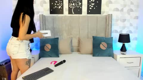 Snapshot of noa_morena chatting on 21, 2, 2026 NATHALIA MORENO online show from 21, 2, 2026