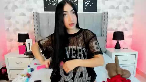 Snapshot of noa_morena chatting on 26, 2, 2026 NATHALIA MORENO online show from 26, 2, 2026