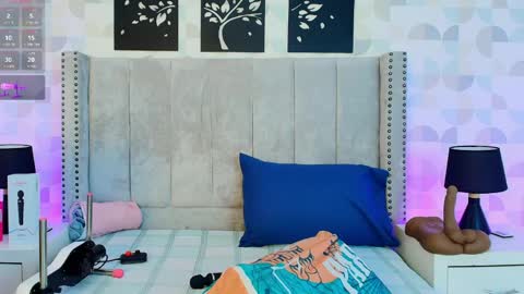 Snapshot of noa_morena chatting on 1, 4, 2026 NATHALIA MORENO online show from 1, 4, 2026