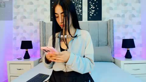 NATHALIA MORENO online show from 28, 4, 2026