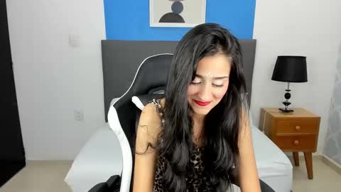 Snapshot of noaah_smith_ chatting on 25, 1, 2025 N O A A H online show from 25, 1, 2025