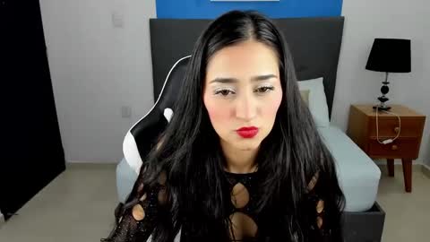 Snapshot of noaah_smith_ chatting on 28, 1, 2025 N O A A H online show from 28, 1, 2025