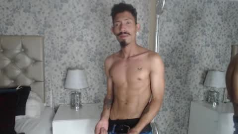 Snapshot of noaahtylor chatting on 8, 3, 2026 Noah online show from 8, 3, 2026