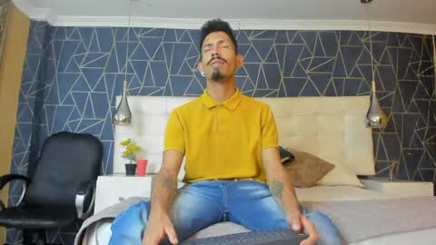 Snapshot of noaahtylor chatting on 22, 3, 2026 Noah online show from 22, 3, 2026