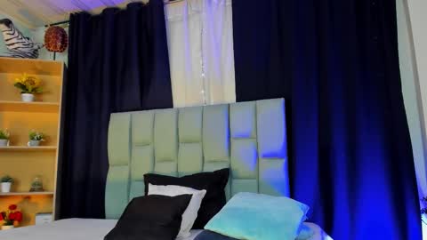 Snapshot of noah25_ chatting on 18, 10, 2025 Noah online show from 18, 10, 2025