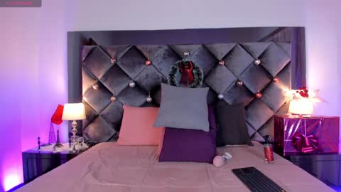 Sara  online show from 10, 12, 2024