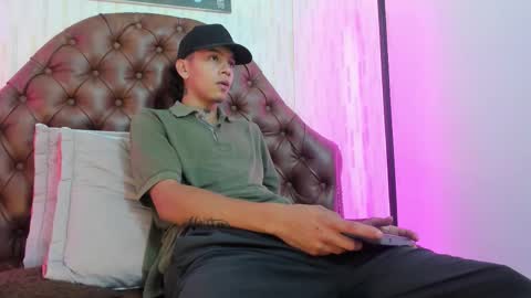 Noah Blake online show from 2, 10, 2025