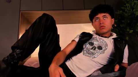 noah_dupont_ online show from 25, 9, 2025