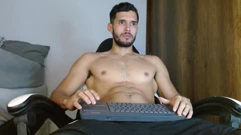 Snapshot of noah_jhonsonn chatting on 13, 1, 2025 Noah online show from 13, 1, 2025
