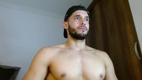 Snapshot of noah_jhonsonn chatting on 8, 4, 2026 Noah online show from 8, 4, 2026