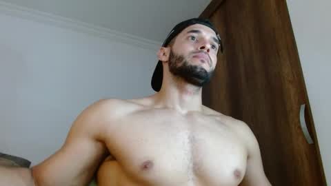 Snapshot of noah_jhonsonn chatting on 13, 4, 2026 Noah online show from 13, 4, 2026