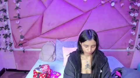 Snapshot of noah_johns chatting on 14, 11, 2025 Noah johns online show from 14, 11, 2025