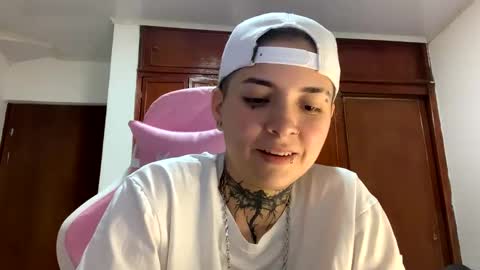 Snapshot of noah_martini chatting on 24, 1, 2025 noah hehim online show from 24, 1, 2025