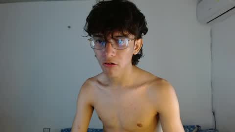 Snapshot of noah_millerx_ chatting on 2, 6, 2026 noah online show from 2, 6, 2026
