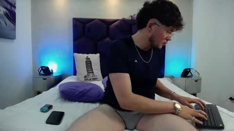 Noah online show from 3, 2, 2026