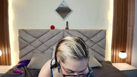 Noah And Gaia online show from 16, 5, 2026