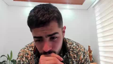 Snapshot of noahbrawn chatting on 11, 11, 2025 LIAM- noah online show from 11, 11, 2025