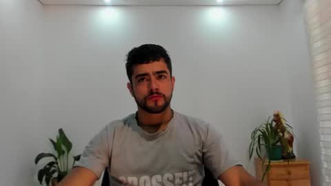 Snapshot of noahbrawn chatting on 1, 12, 2025 LIAM- noah online show from 1, 12, 2025